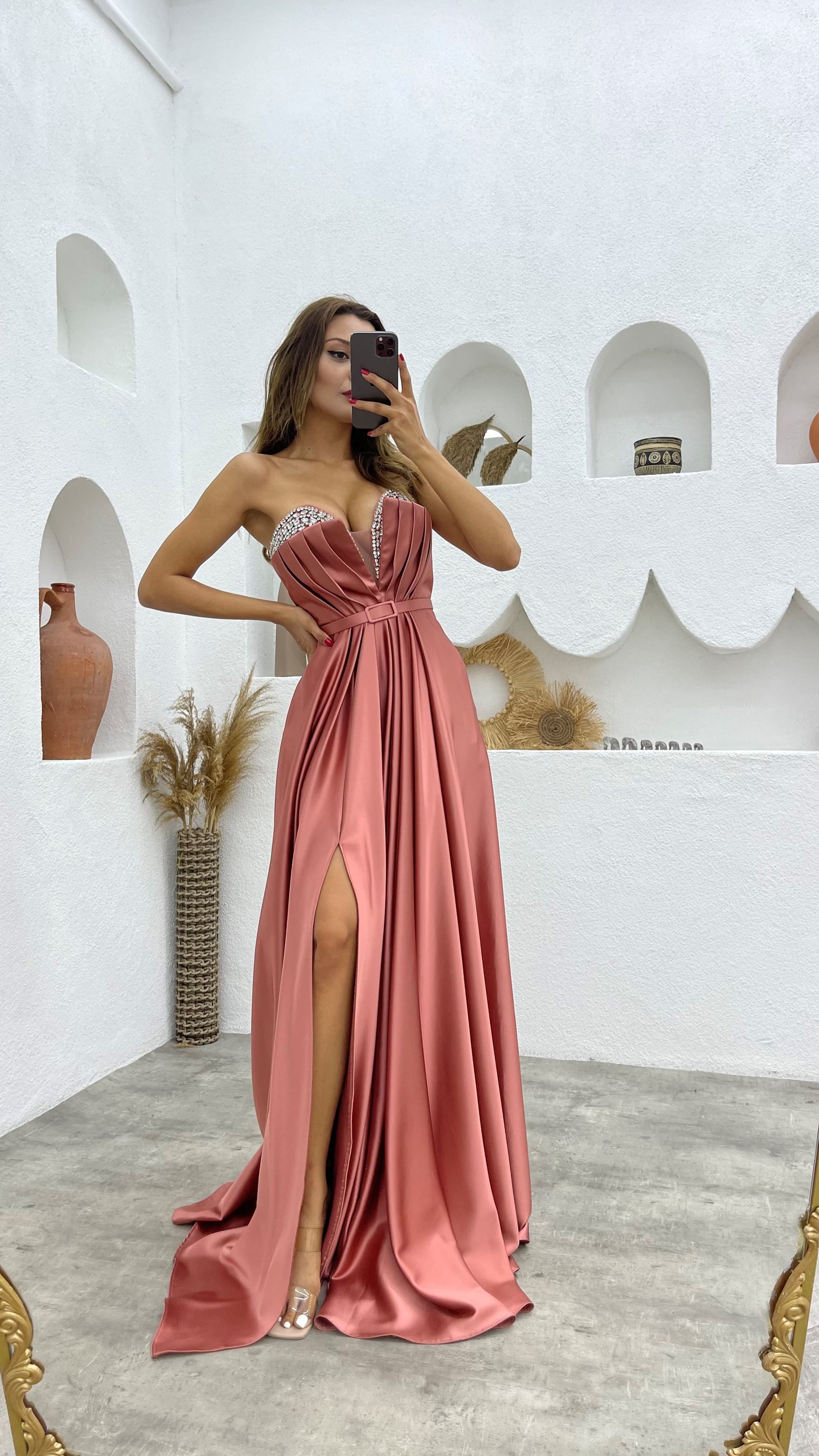 Rose Seche Poitrine Pierre Bustier Drape Ceinture Robe De Soiree En Satin