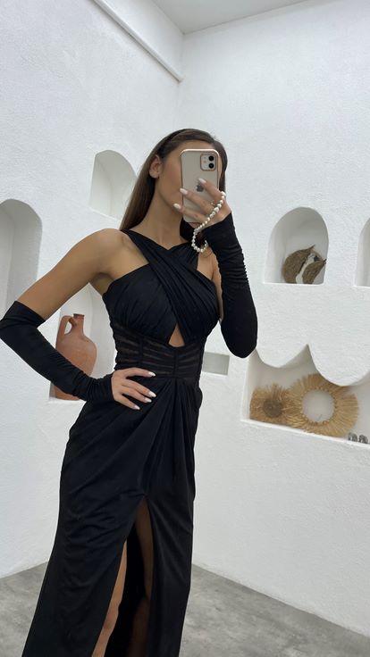 Siyah Çapraz Askı Transparan Detay Saten Abiye Elbise