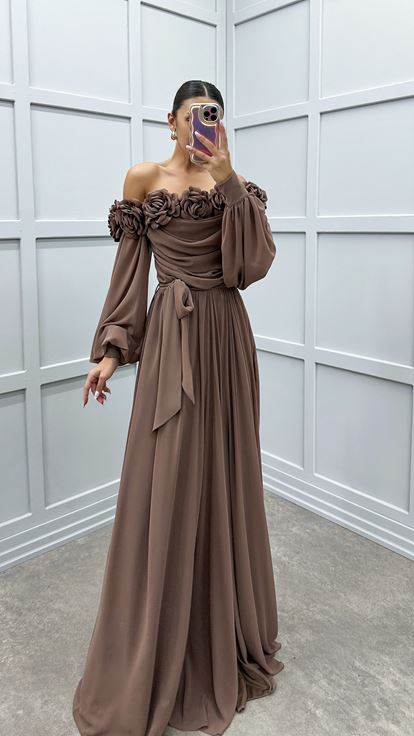 Kahverengi Balon Kol Göğsü Çiçekli Tasarım Elbise