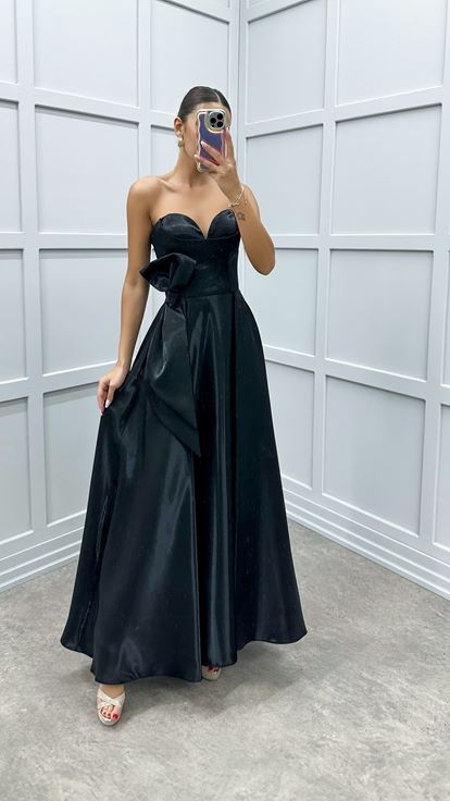 Siyah Straplez Beli Fiyonk Tasarım Elbise