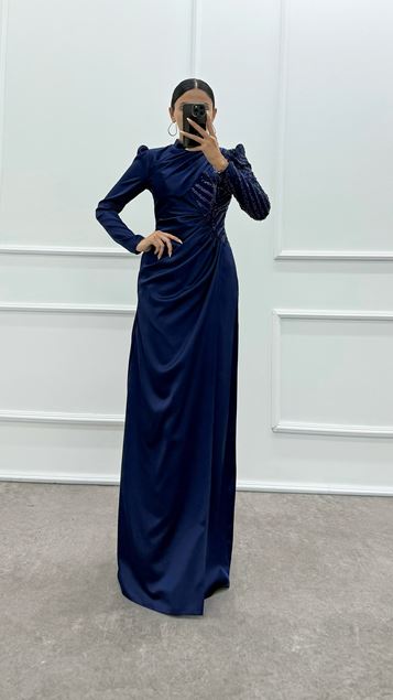 Lacivert Asimetrik Kesim İşleme Detay Tasarım Saten Abiye Elbise