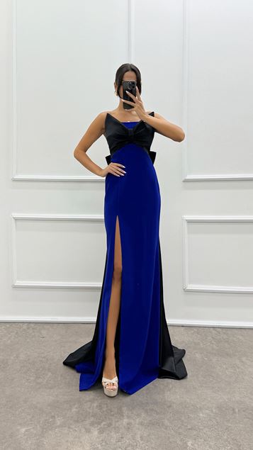 Saks Straplez Göğsü Fiyonk Tasarım Elbise