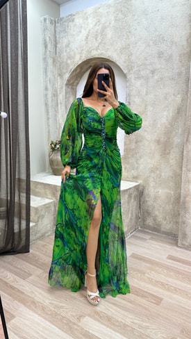 Yeşil İp Balon Kol Broş Detay Pliseli Tasarım Elbise