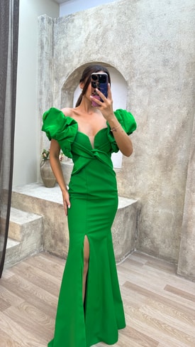 Yeşil Omuz Detay Göğsü Çapraz Abiye Elbise