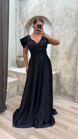 Siyah Omuz Detay Kemerli Saten Abiye Elbise