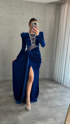 Lacivert Göğsü Taş İşlemeli Bel Detay Tasarım Kadife Abiye Elbise