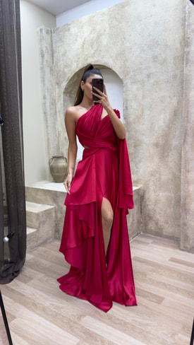 Kırmızı Balon Kol Pliseli Bel Detay Tasarım Saten Abiye Elbise