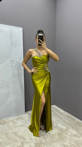 Sarı Tek Omuz Taş Detay Tasarım Saten Abiye Elbise