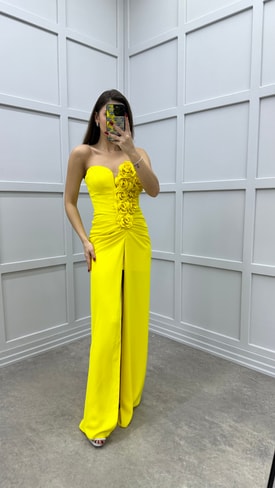 Sarı Straplez Gül Detay Drapeli Tasarım Abiye Elbise
