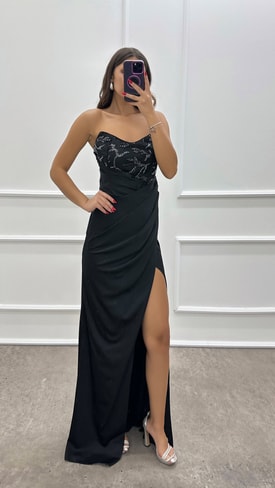 Siyah Straplez Göğsü İşlemeli Tasarım Elbise