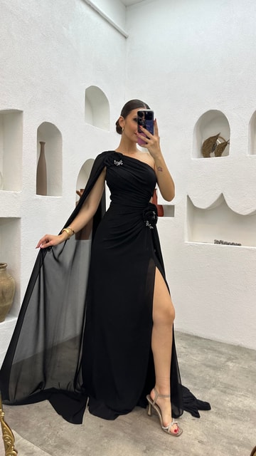 Siyah Tek Omuz Gül Detay Drapeli Abiye Elbise