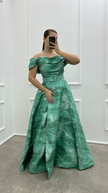 Mint Yeşili İp Askılı Degaje Yaka Tasarım Büyük Beden Abiye Elbise