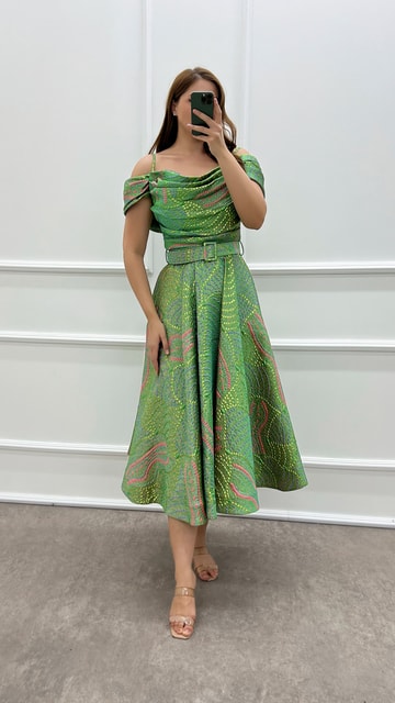 Mint Yeşili Omuz Detay Kemerli Büyük Beden Tasarım Elbise