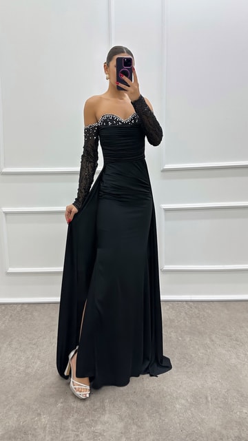 Siyah Straplez Göğsü Pliseli Taşlı Tasarım Elbise