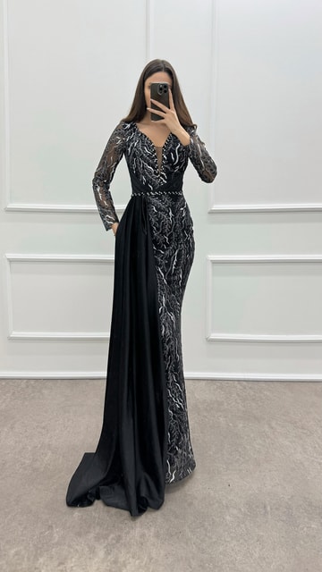 Siyah Bel Detay İşlemeli Tasarım Abiye Elbise