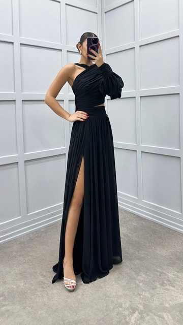 Siyah Tek Kol Omuz Detay Tasarım Elbise
