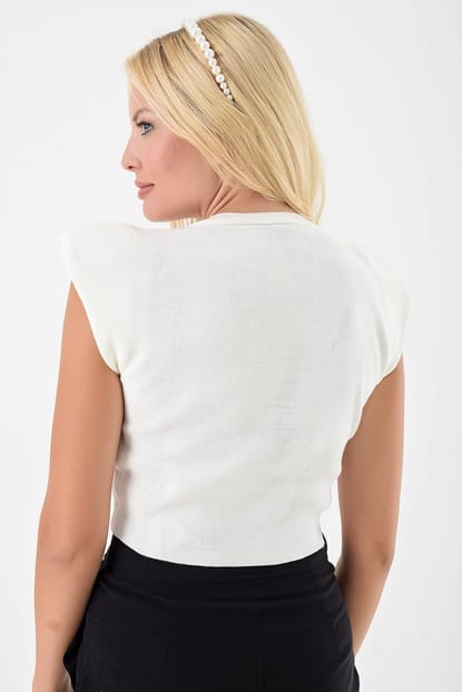 White padded blouses Knitwear