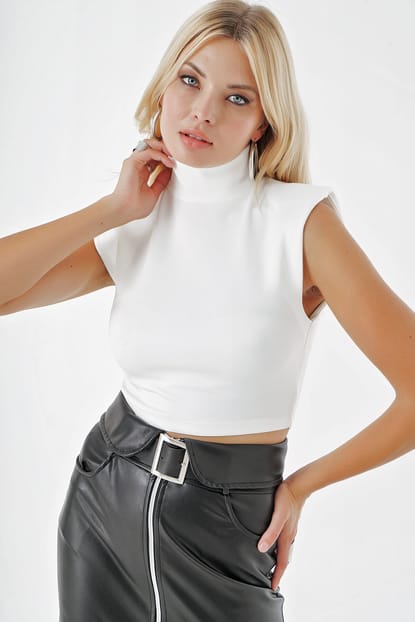 Other White Collar padding Crop Tops