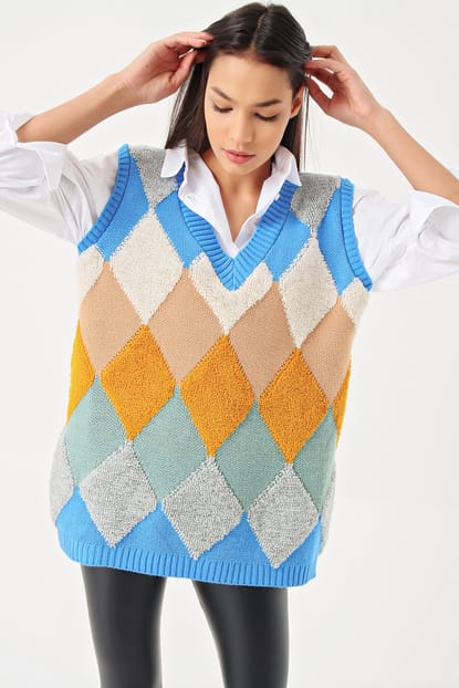 Blue Diamond Pattern Sweater