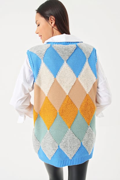 Blue Diamond Pattern Sweater