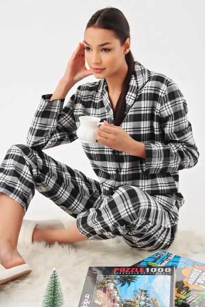 Black Plaid Pattern Pajamas Set