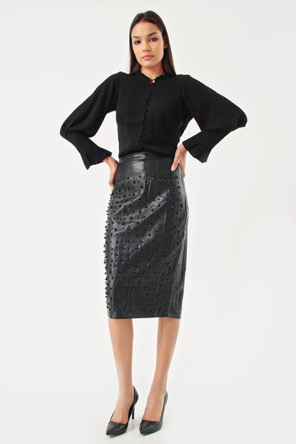 Detailed Black Pearl Skirt Set