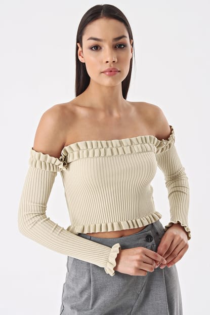 BEIGE Shoulder Sweater frilly blouses