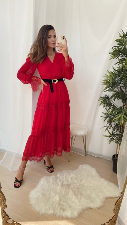 Kırmızı Etek Ucu Tül Kemerli Şifon Elbise