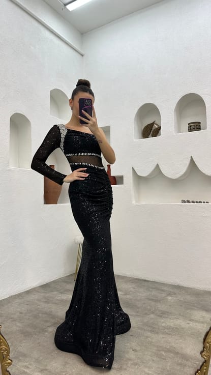 Siyah İşlemeli Transparan Detay Pul Payet Abiye Elbise