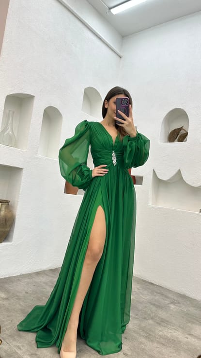 Yeşil Beli İşlemeli Drapeli Şifon Abiye Elbise