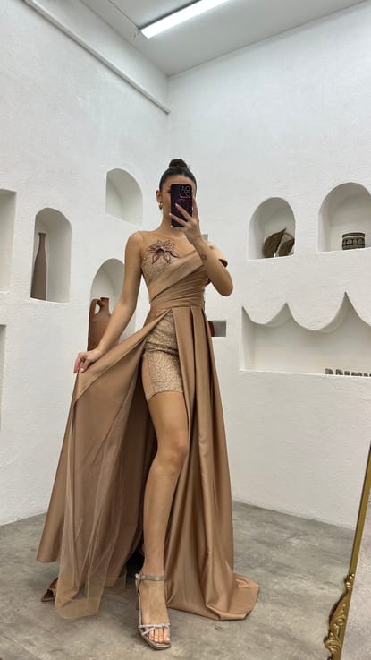 Bej İşlemeli Transparan Detay Drapeli Saten Abiye Elbise