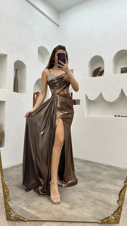 Kahverengi İp Askılı İşlemeli Transparan Detay Saten Abiye Elbise