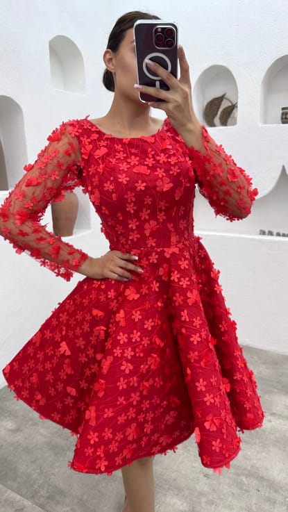Kırmızı Çiçek Motifli Mini Tül Abiye Elbise
