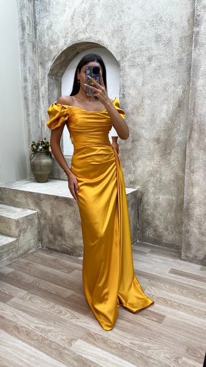 Gold Straplez Sırt Ve Omuz Detay Drapeli Abiye Elbise