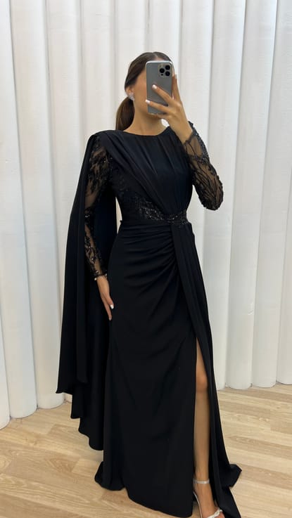 Siyah Pliseli Bel Detay İşlemeli Tasarım Abiye Elbise