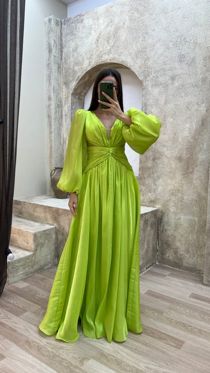 Yeşil Drapeli Balon Kol Tasarım Saten Abiye Elbise