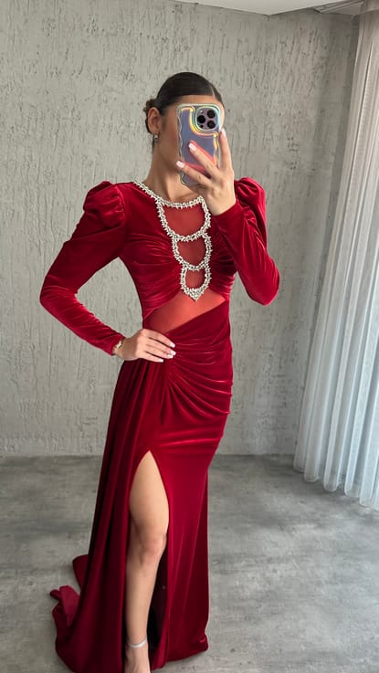 Kırmızı Göğsü Taş İşlemeli Bel Detay Tasarım Kadife Abiye Elbise