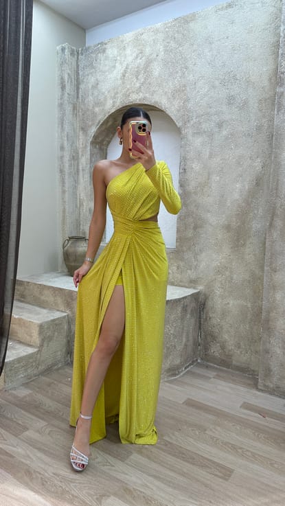 Sarı Tek Kol Bel Detay Tasarım Pul Payet Abiye Elbise