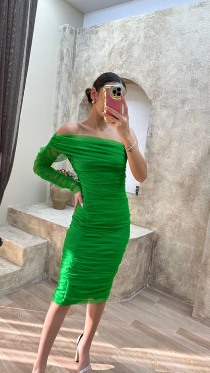 Yeşil Asimetrik Kesim Drapeli Tasarım Elbise