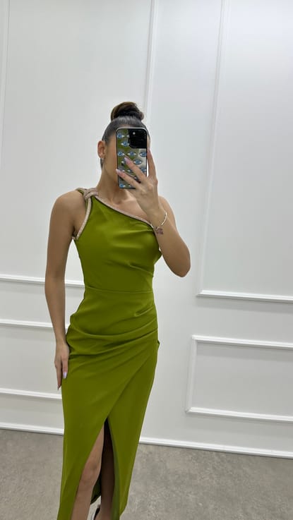 Yeşil Tek Omuz İşleme Detay Detay Tasarım Elbise