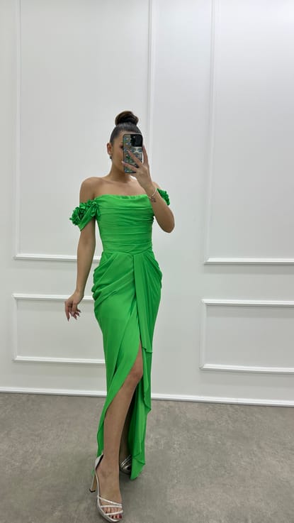 Yeşil Straplez Omuz Detay Drapeli Tasarım Abiye Elbise