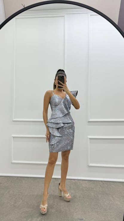 Pudra Transparan Detay Volanlı Tasarım Elbise