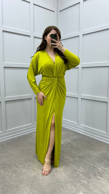 Sarı Puantiye İşlemeli Bel Detay Tasarım Büyük Beden Elbise