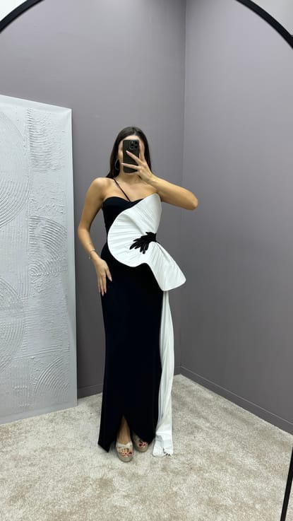 Siyah Straplez Bel Detay Tasarım Abiye Elbise
