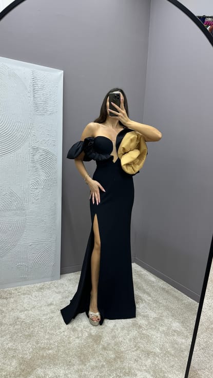 Gold Straplez Göğüs Detay Tasarım Abiye Elbise