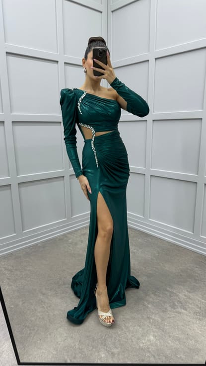 Zümrüt Yeşili Tek Omuz Bel Detay Taşlı Tasarım Abiye Elbise