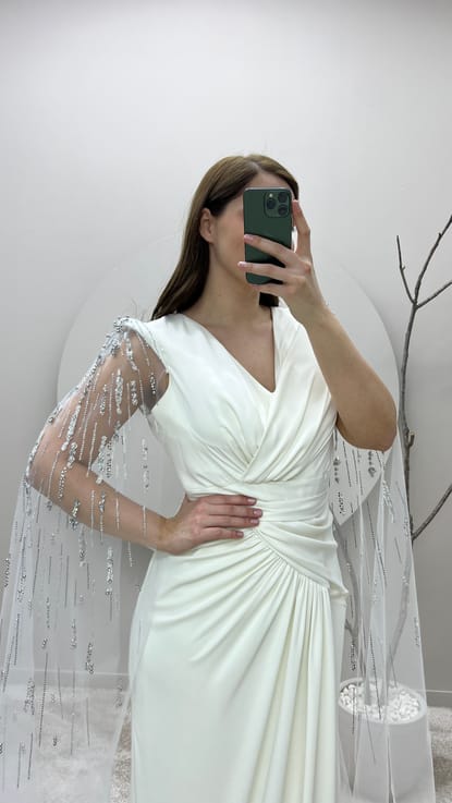 Beyaz Kolları Tül Bel Detay Drapeli Tasarım Büyük Beden Abiye Elbise