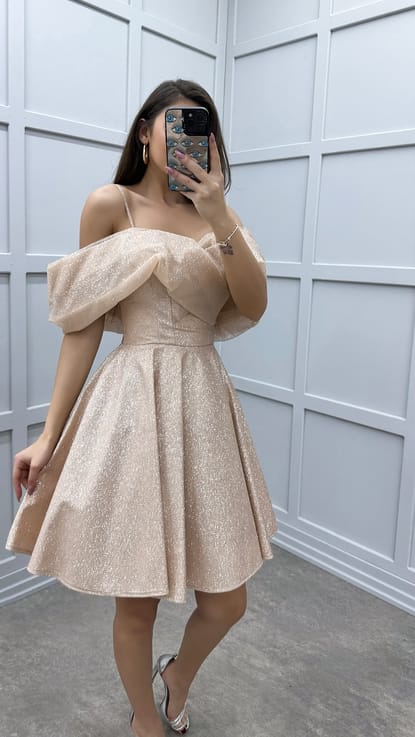 Bej Omuz Detay Simli Tasarım Mini Elbise
