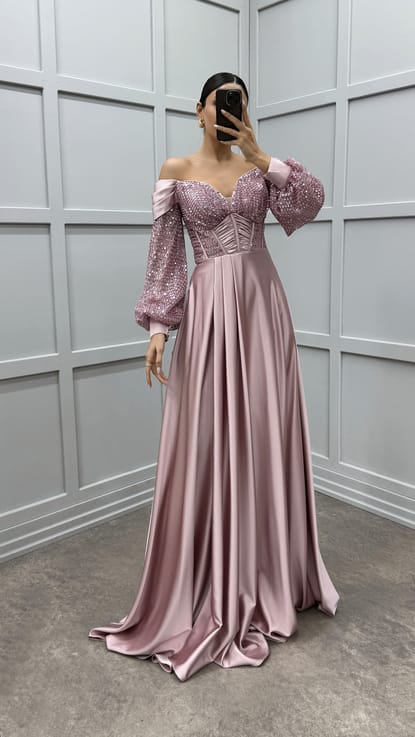 Lila Balon Kol Göğsü Pul Omuz Detay Tasarım Saten Abiye Elbise