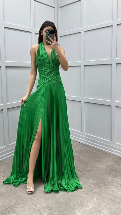 Yeşil Boyun Detay Pliseli Beli Çapraz Tasarım Elbise